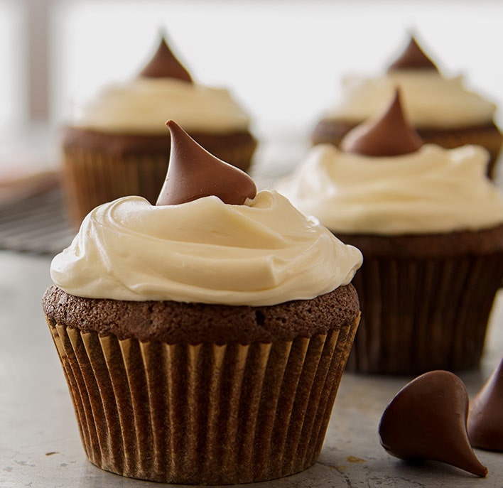 baking with hershey occasion tile